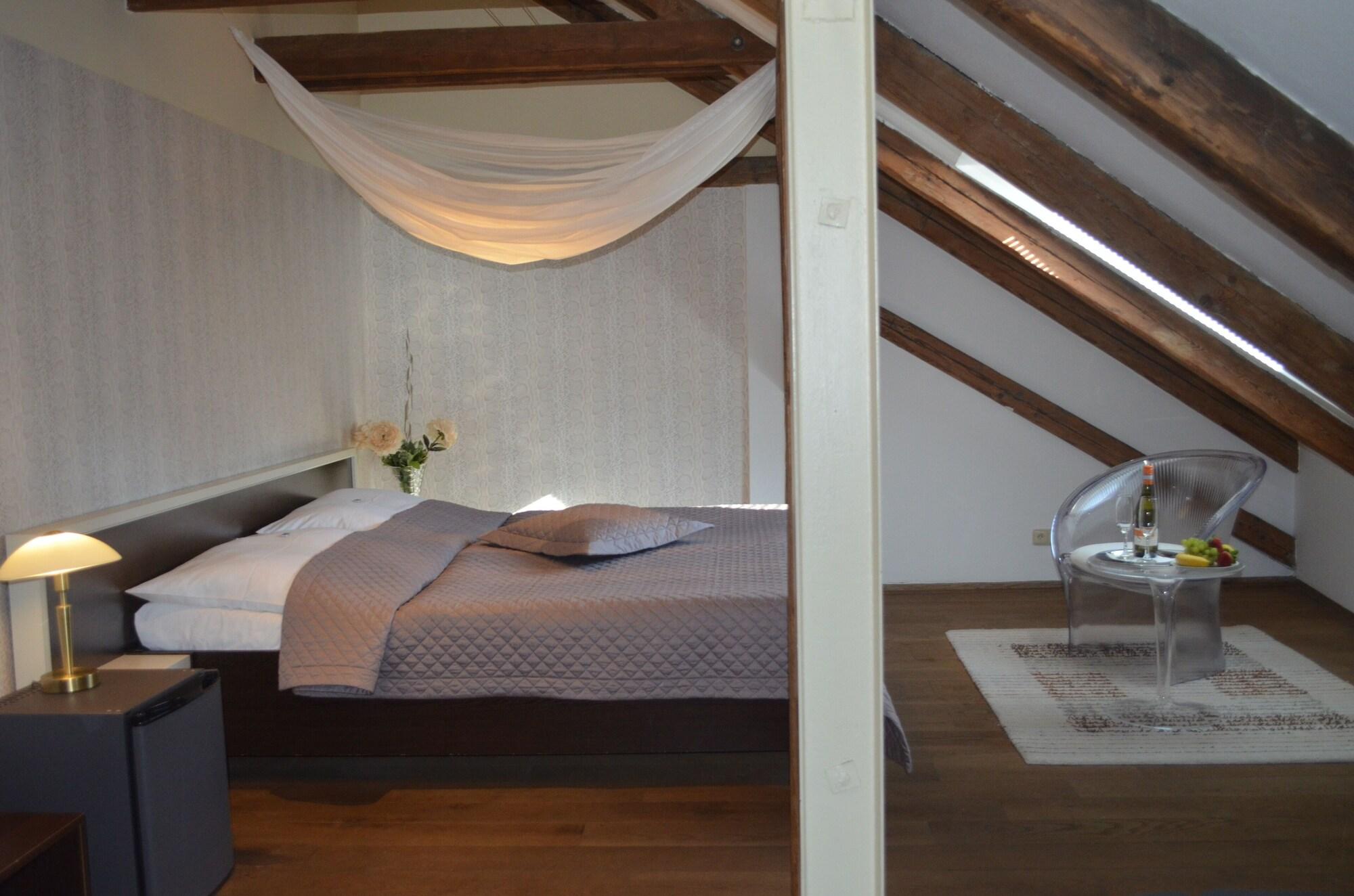 Hotel Peregrin Cesky Krumlov Luaran gambar