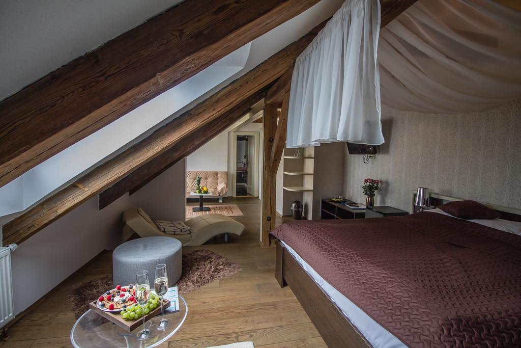 Hotel Peregrin Cesky Krumlov Luaran gambar